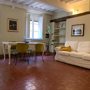 Incantevole Nel Cuore Di Appartamento Lucca